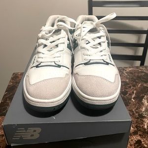 New balance 550. Green white like new